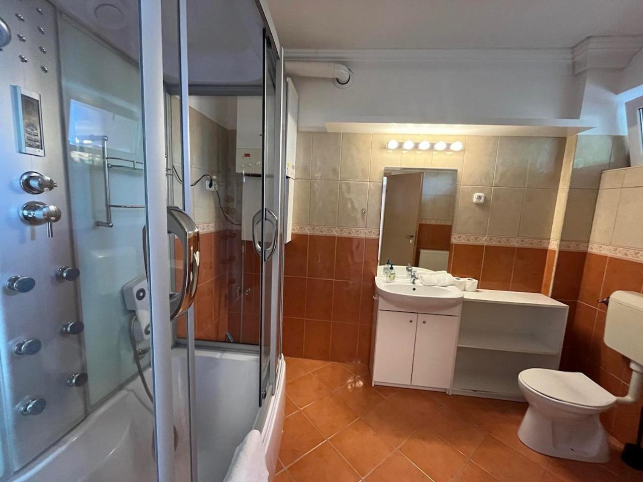 Y Apartman บาลาตอนแลลเล ภายนอก รูปภาพ