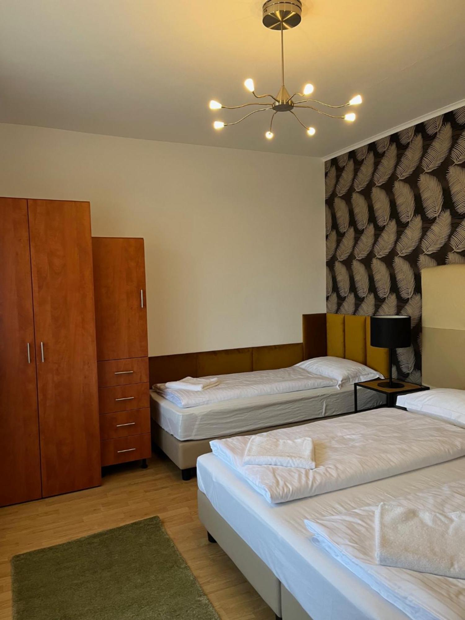 Y Apartman บาลาตอนแลลเล ภายนอก รูปภาพ